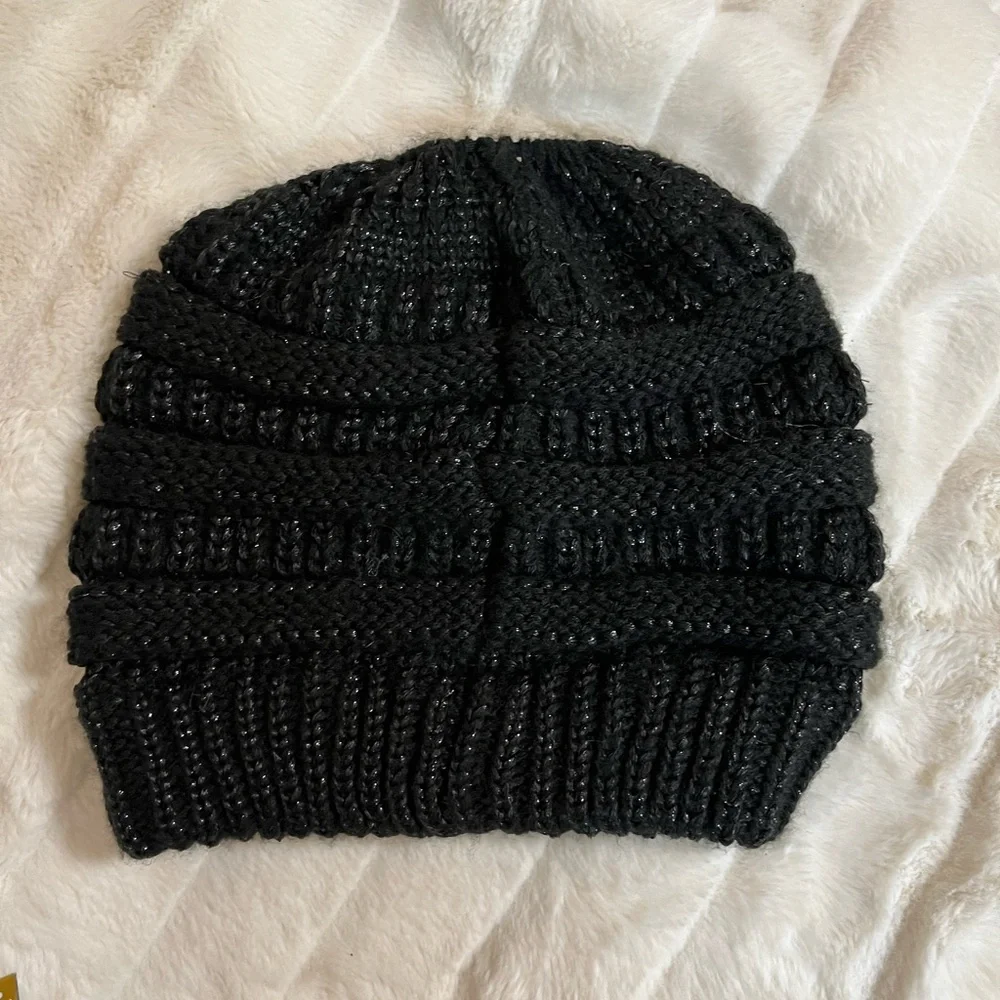 C.C Womens Black Silver Knit Ponytail Beanie Hiking Outdoor Fall Winter OS City